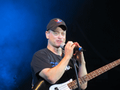 Gary Sinise Performing